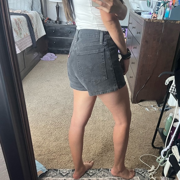 Levi’s shorts - Picture 3 of 11